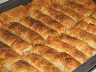 Fırında Yufka Böreği Tarifi ve Malzemeleri