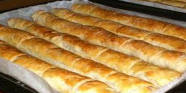 Hazır Yufkadan Rulo Börek Tarifi ve Malzemeleri Hazır Yufkadan Rulo Börek
